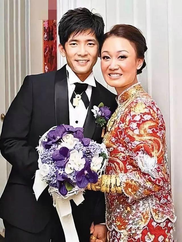 何鸿燊和他的4位妻子，以及与利智、邝美云之间的故事并不简单