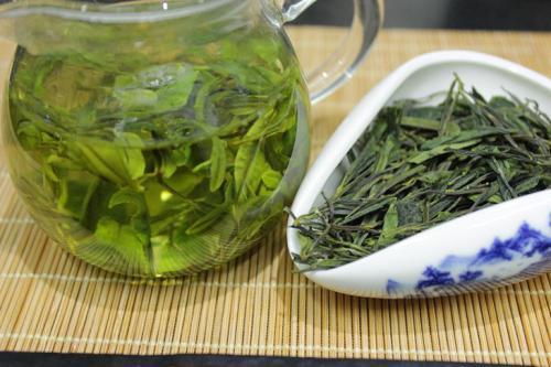 扬州美食有哪些，扬州美食有哪些是用炒,蒸,煎,煮,烧,炖,炸,爆,烤（18家隐藏在扬州的地道好馆子）