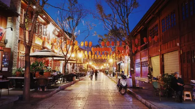 昆明周边好玩的地方，昆明周边好玩的地方有哪些（来到四季如春的昆明）