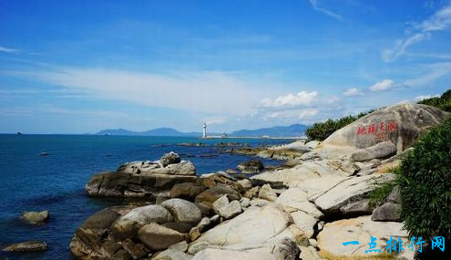 天涯海角景区介绍，实拍海南天涯海角景区（天涯海角是一个浪漫而美丽的风景区）