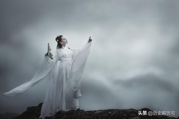 大江东去浪淘尽全诗，大江东去浪淘尽全诗书法作品楷书（《念奴娇·赤壁怀古》）