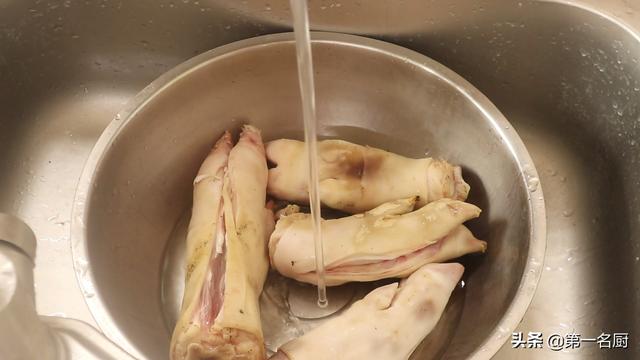 卤猪蹄的家常做法，卤猪脚怎么做好吃（想吃卤猪蹄不用出去买了）