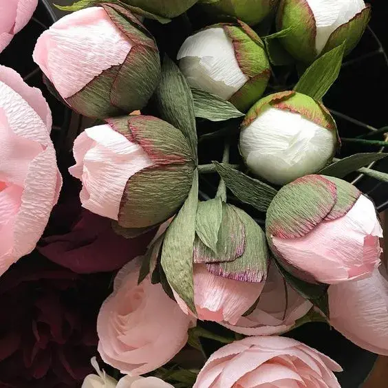 手工花朵制作方法，彩纸手工制作花朵的方法（喜欢花哪儿还用买）