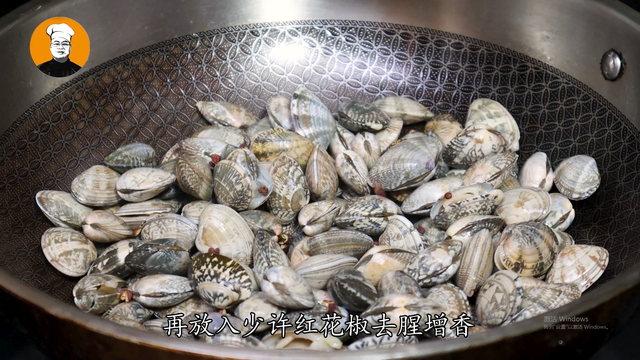 花甲的功效与作用，花甲的功效与作用及营养价值（教你不用一滴水炒花甲）