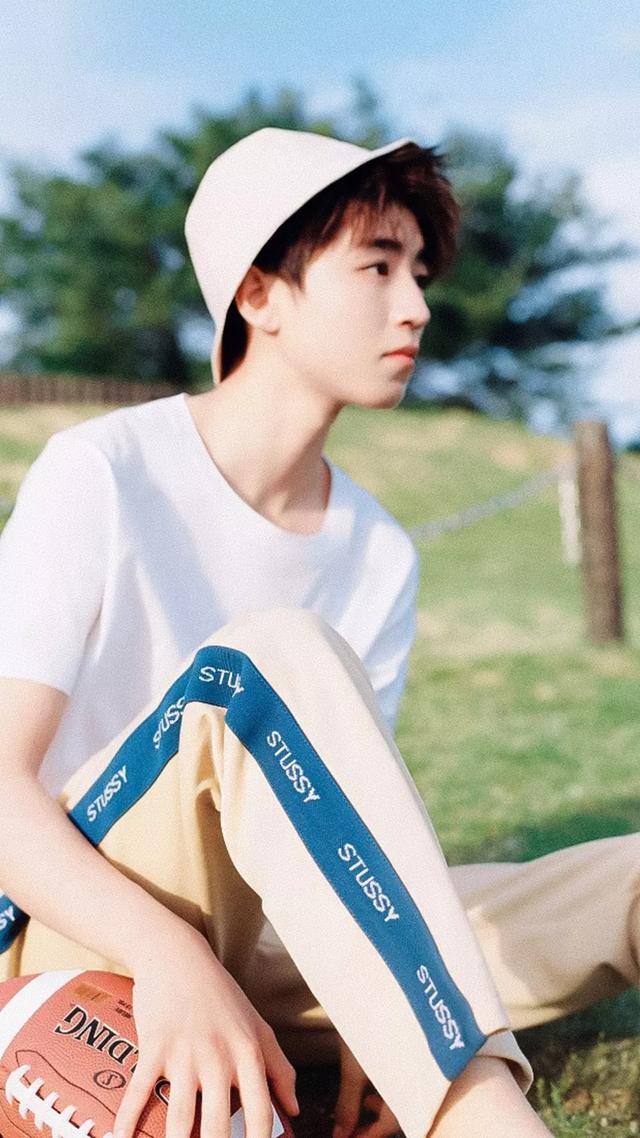 王俊凯高清壁纸，王俊凯高清壁纸图片（珍藏高清：你们要的王俊凯壁纸）