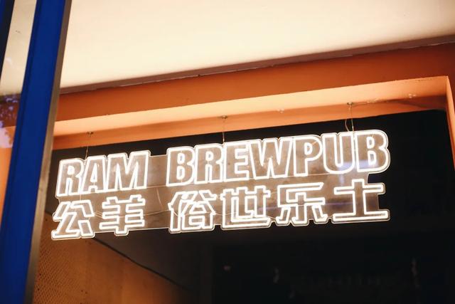 北京scc超跑俱乐部，北京超跑俱乐部（开大佬座驾探店，方方面面到位）