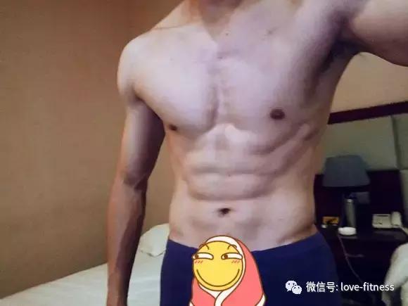 胸肌怎么练最快出轮廓，胸肌怎么练最快出轮廓纹（这篇文章告诉你怎么做）