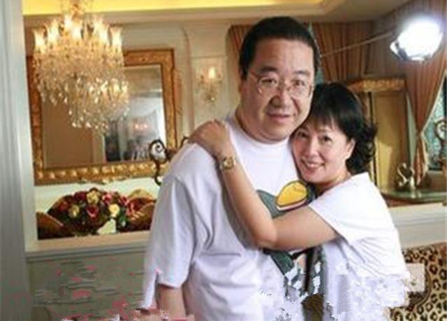 赵玉吉前妻与宋丹丹图片