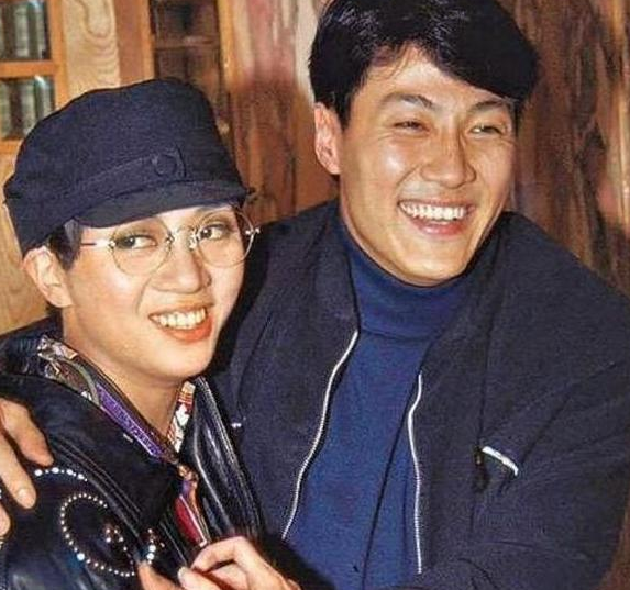 孙云玲和洪雁同一个人，孙云玲（甩怀孕港姐被骂沦为茶农）