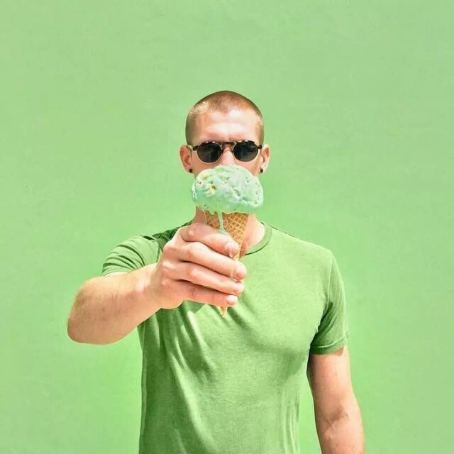 男头。忘掉种过的花，微信头像，男头。忘掉种过的花，重新开始。（“其实我不太懂喜欢）