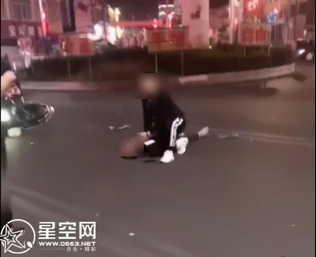 汕湛高速车祸，汕湛高速服务区一览表（湖西大道一摩托车被压小车车底）