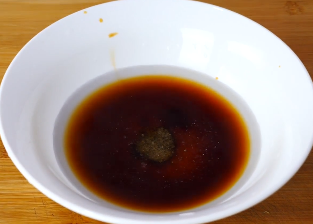 怎样做美味的菠菜红椒炒豆腐，怎样炒菠菜豆腐好吃（教你豆腐超好吃的做法）