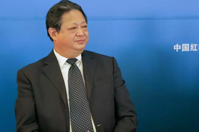 《红楼梦》到底写了啥？