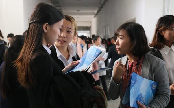 秋招什么时候开始，23年秋招什么时候开始（三大热门行业秋招时间表出炉）