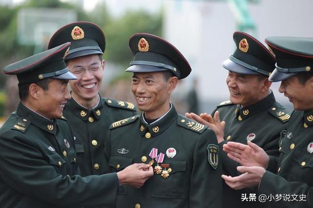 一级军士长是什么级别待遇，一级军士长和将军有什么不同（“导弹兵王”王忠心）
