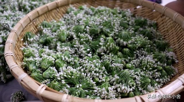 怎么腌韭菜花，怎样腌制韭菜花（原来诀窍这么简单）