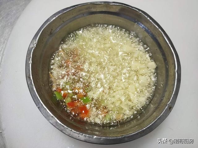 蒸酸甜茄瓜的做法，蒸茄瓜的做法大全（厨师长教你一道蒸茄子）