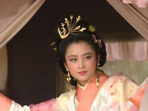 关羽晚上骑貂蝉的图片，貂蝉在吕布死后的生活（他为了她戮力北伐）