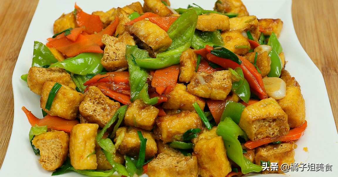 简单又实惠的胡萝卜豆泡炒菜做法 色香味俱全 全家都爱吃-起舞食谱网