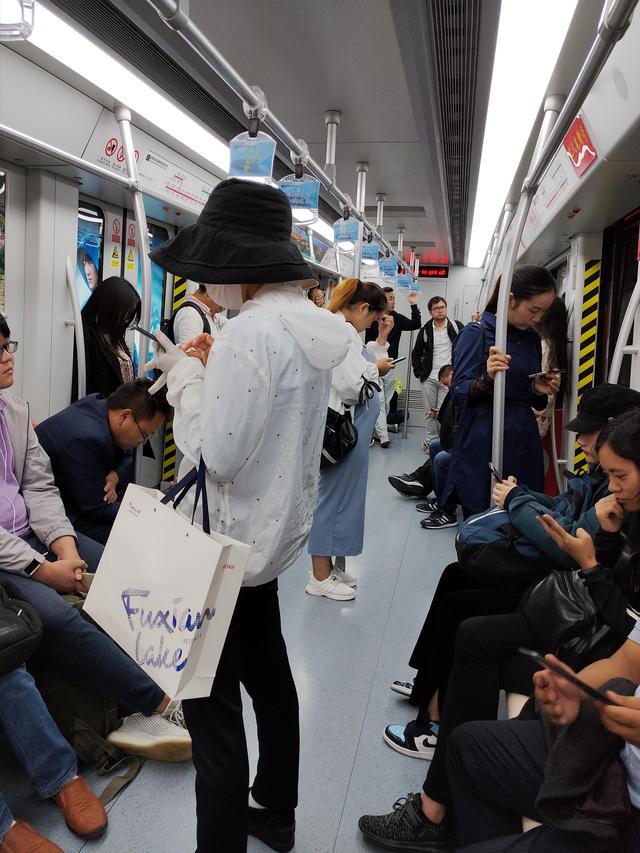 轿子雪山终年都下雪吗，轿子雪山现在下雪了吗（昆明轿子雪山今年第一场雪比去年早来2个月）