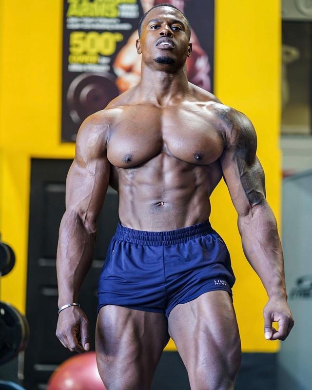 增肌计划和食谱，简单的增肌餐食谱大全（增肌该怎么设计饮食计划）