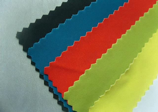 衣服有静电怎么办，衣服有静电如何处理（它对健康有负面影响。一招教你去除）