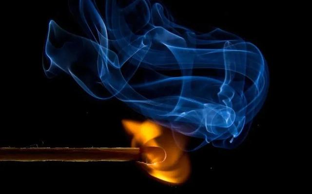 蚊香怎么分开两片，怎样把蚊香分开（蚊香为什么两卷套一起）