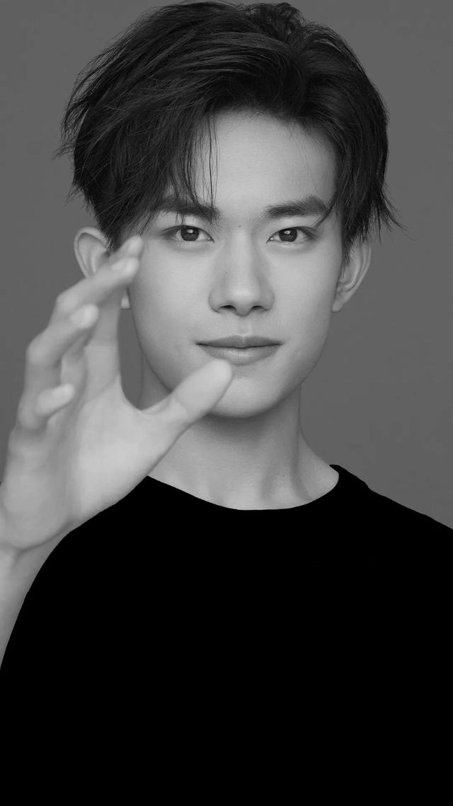 王俊凯高清壁纸，王俊凯高清壁纸图片（珍藏高清：你们要的王俊凯壁纸）