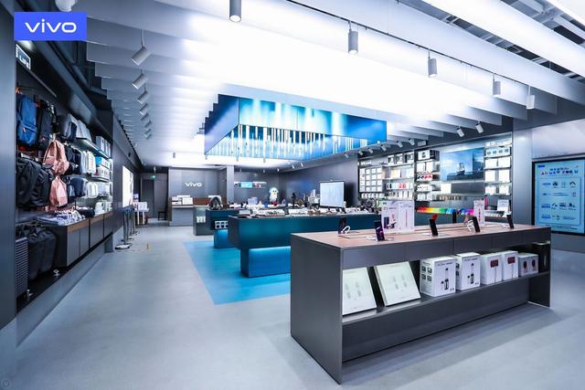 vivo旗舰店，vivo上海体验店旗舰店（vivo全新智慧旗舰店盛大开业）