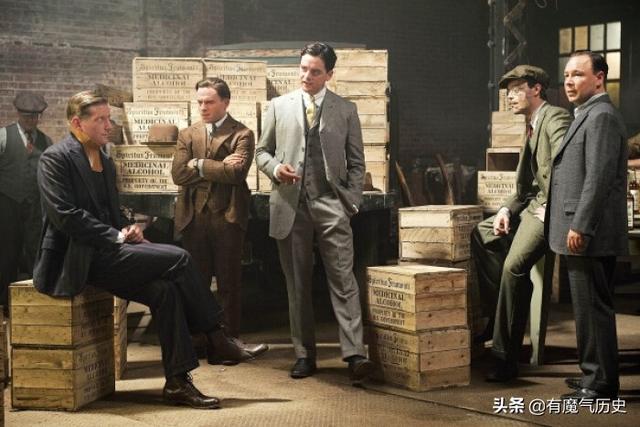 请问布雷顿森林体系的影响有哪些，布雷顿森林体系的作用与影响（确立布雷顿森林体系、推动联合国成立）