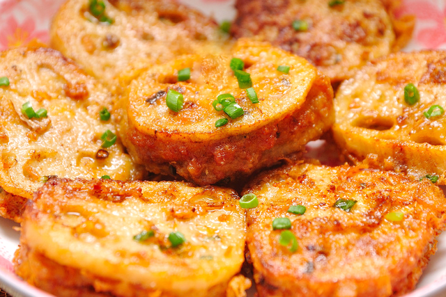 年夜饭怎么做炸货，过年吃的炸货（8道过年必备炸货）