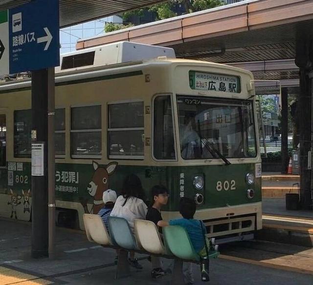 朋友圈封面图，朋友圈封面图片高清（朋友圈背景图封面图）