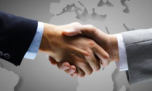 最简单的握手礼,你真的懂吗,握手礼仪有哪些(古代人见面也"握手"吗)