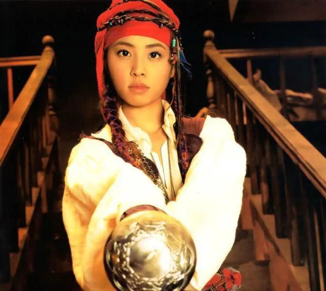 Q主页背景图，qqq背景图（要是没有差点“被”下架的QQ秀）