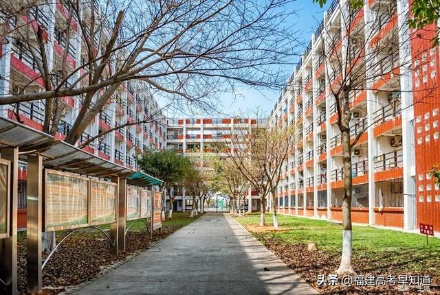 厦门东海学院怎么样，厦门东海职业技术学院怎么样（福建省专科院校食宿条件大比拼）