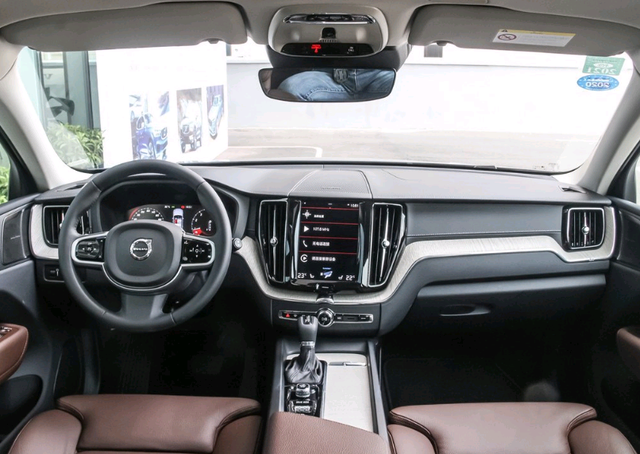 沃尔沃最便宜的车，沃尔沃最低价格一览表（配宝华韦健音响+4驱）