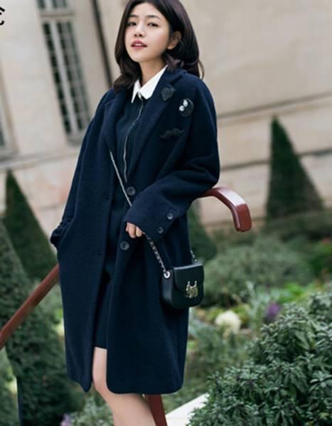 大衣的蝴蝶结怎么打，大衣蝴蝶结怎么系简单好看（不会系带方法可不行）