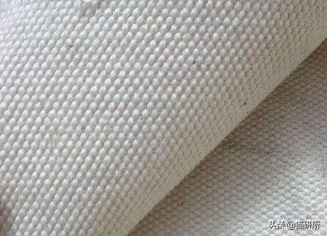 怎么防止猫咪抓沙发，怎么防止猫咪抓沙发跑（终于找到让猫咪不挠沙发的办法了）