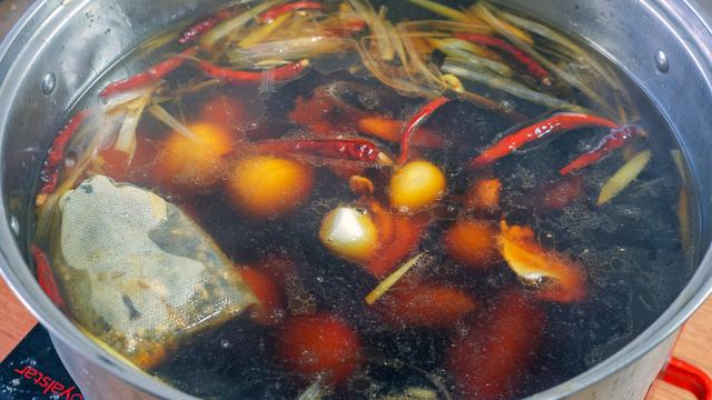 卤汤的配料及制作方法，五香卤汤的配料及制作方法（万能卤水做法及配方）