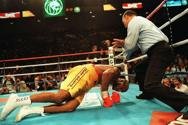 霍利菲尔德被谁击败过，霍利菲尔德败过几场（当年穆勒拒绝刘易斯统一战选择了老将福尔曼）