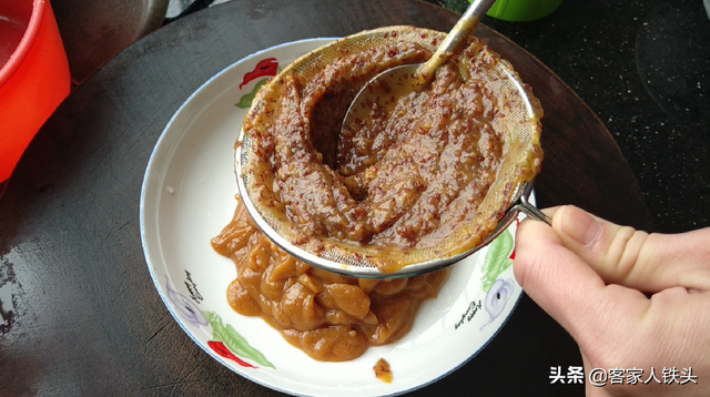 西米怎么煮，西米怎么煮不熟（西米最好吃的一个做法）