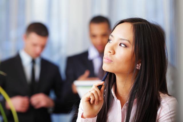 如何与女同事相处，如何才能与他们鹭港相处