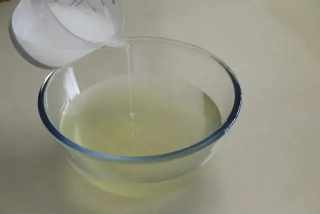 冰粉是什么做的，冰粉是什么材料做的（详细做法和配方揭秘）