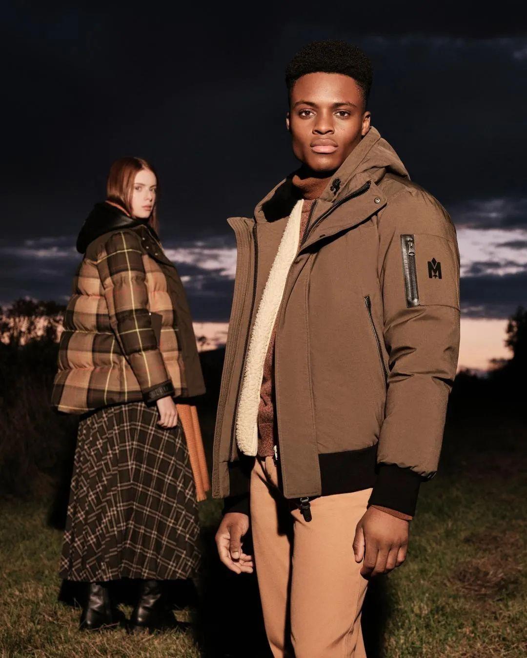 云南少数民族服饰，云南各民族的服饰（体育生羽绒服火了）