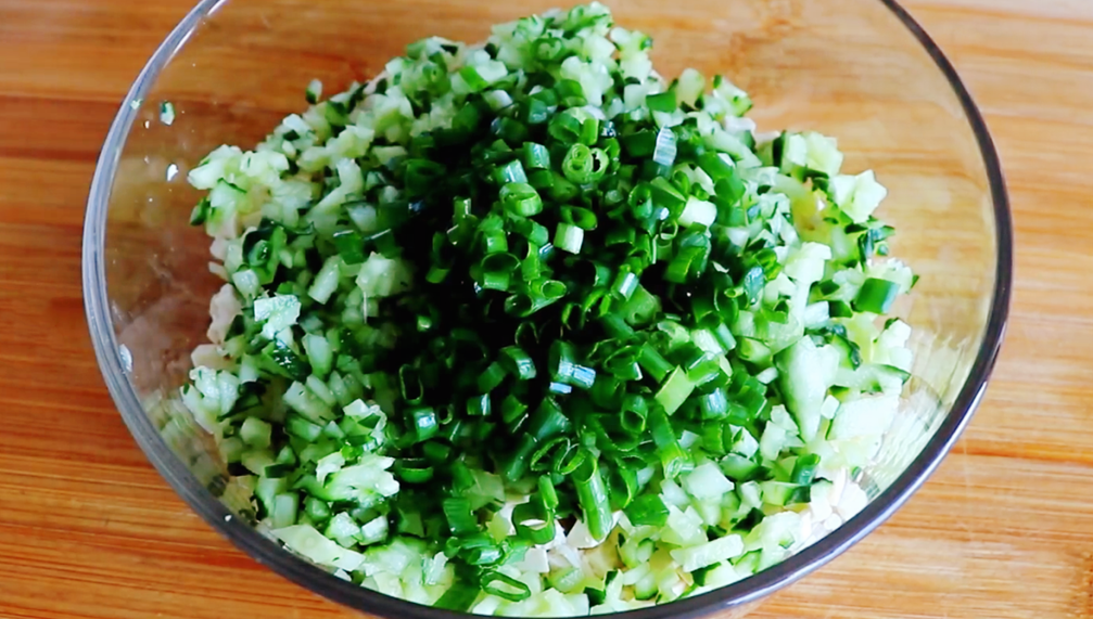 图片[3]-【黄瓜豆腐鸡蛋饼】做法步骤图 给孩子当早餐最好 多吃长个大-起舞食谱网