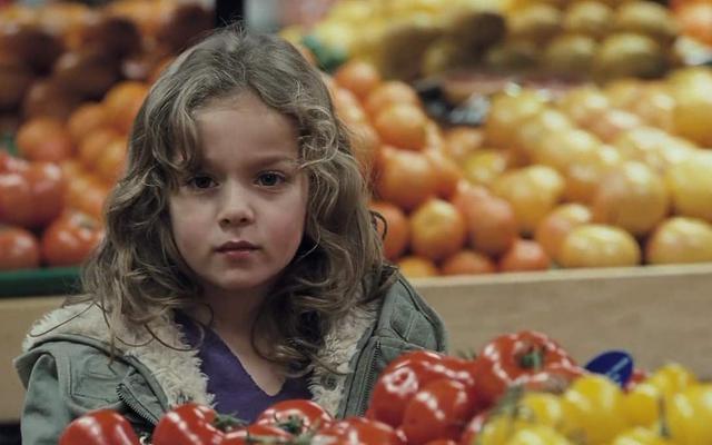 孤儿怨好看吗，孤儿怨好看还是咒怨好看（这部《孤儿怨》告诉你答案）