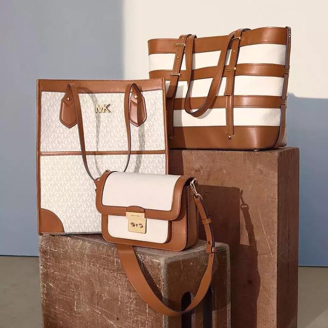 mk包包属于什么档次，MK包包属于什么档次（这五个颜值与质感均在线的包包品牌）