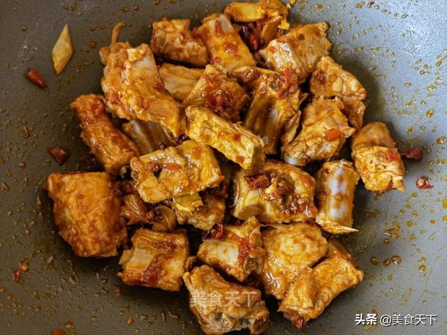 松子玉米的做法，玉米馒头怎么做才能松软好吃视频（玉米这样做也太好吃了吧）