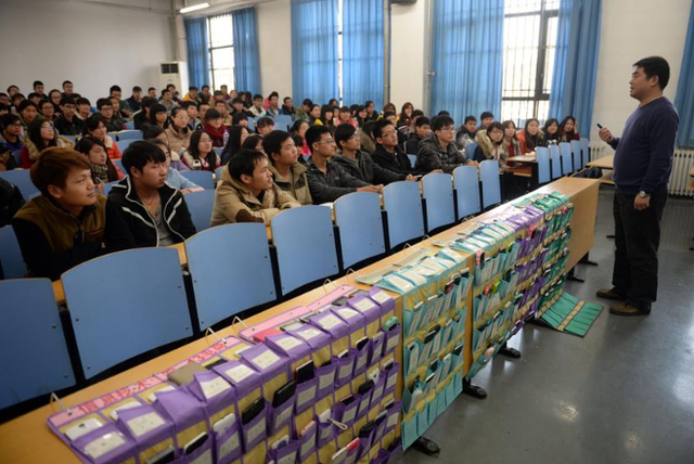 宾至如归 妇女之宝，宾至如归妇女之宝（大学生楔形字体走红网络）