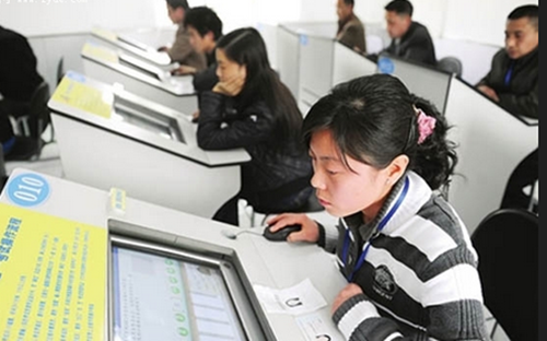 a1驾照怎么考，a1驾驶证怎么考（号称“驾照之王”的A1A2D照）